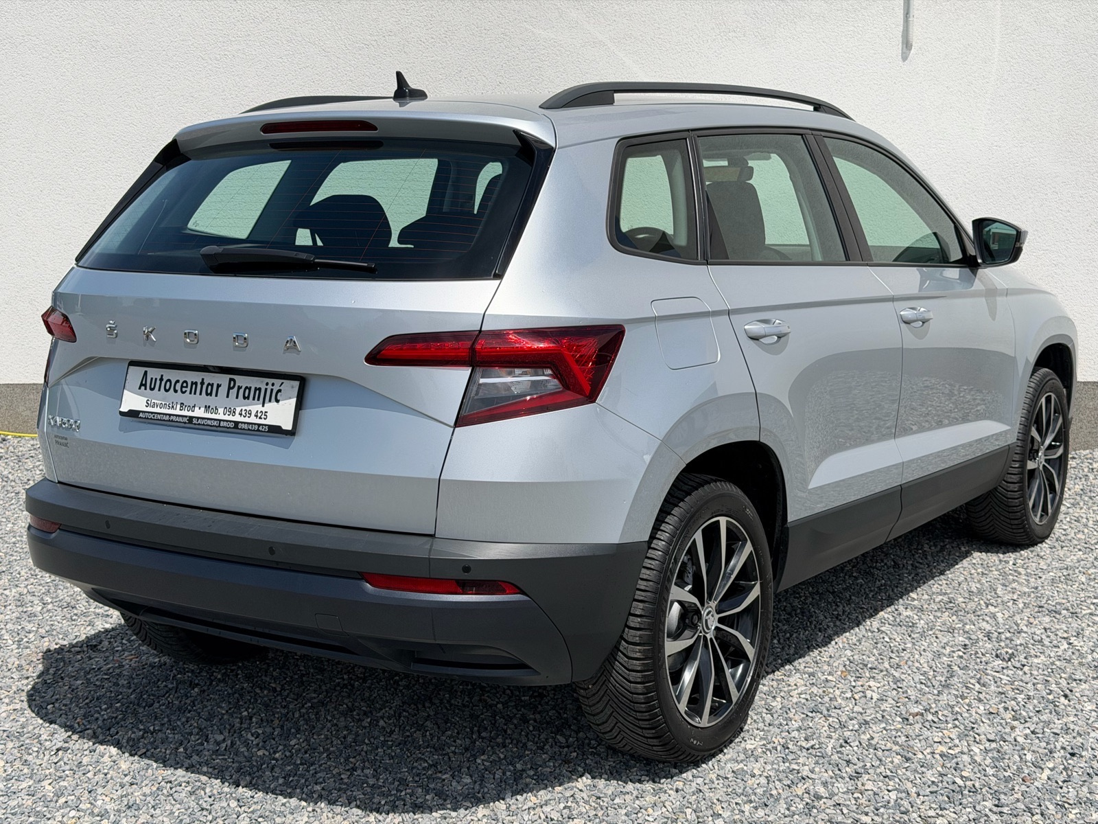 Škoda Karoq 1.6TDI/kamera/navigacija/tempomat/keyless/v.servis, fotografija 8