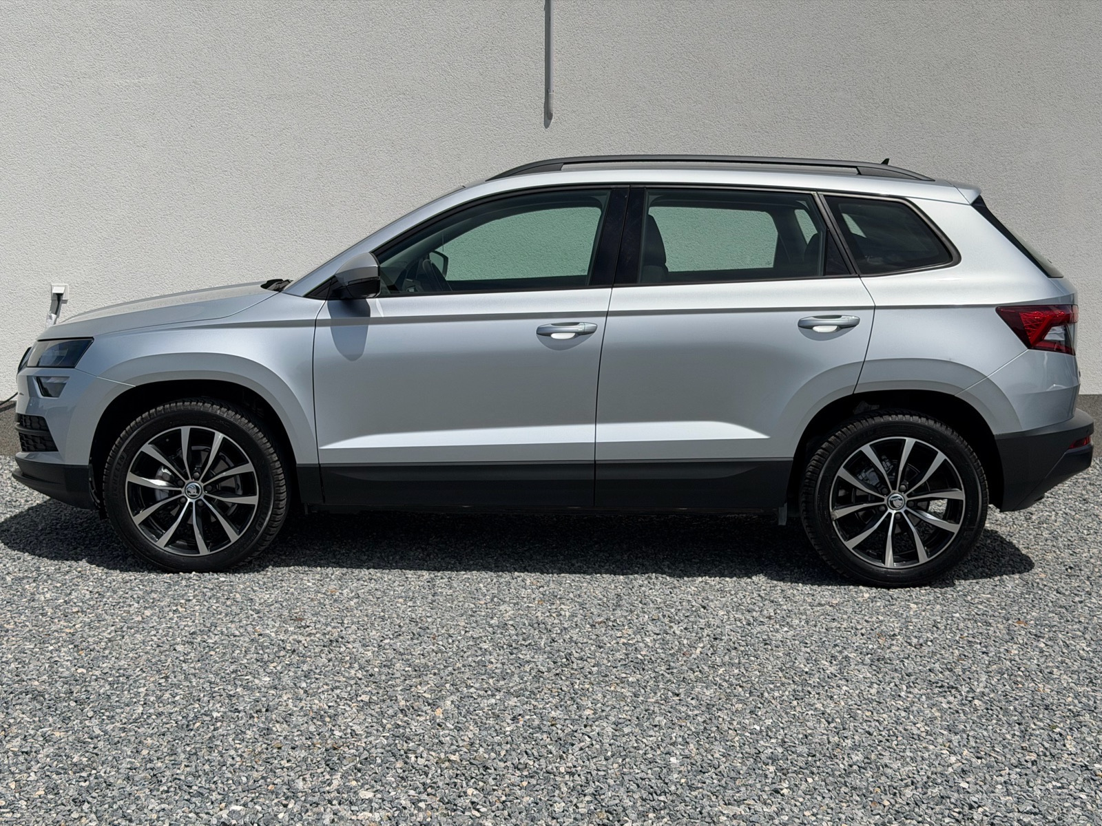 Škoda Karoq 1.6TDI/kamera/navigacija/tempomat/keyless/v.servis, fotografija 5