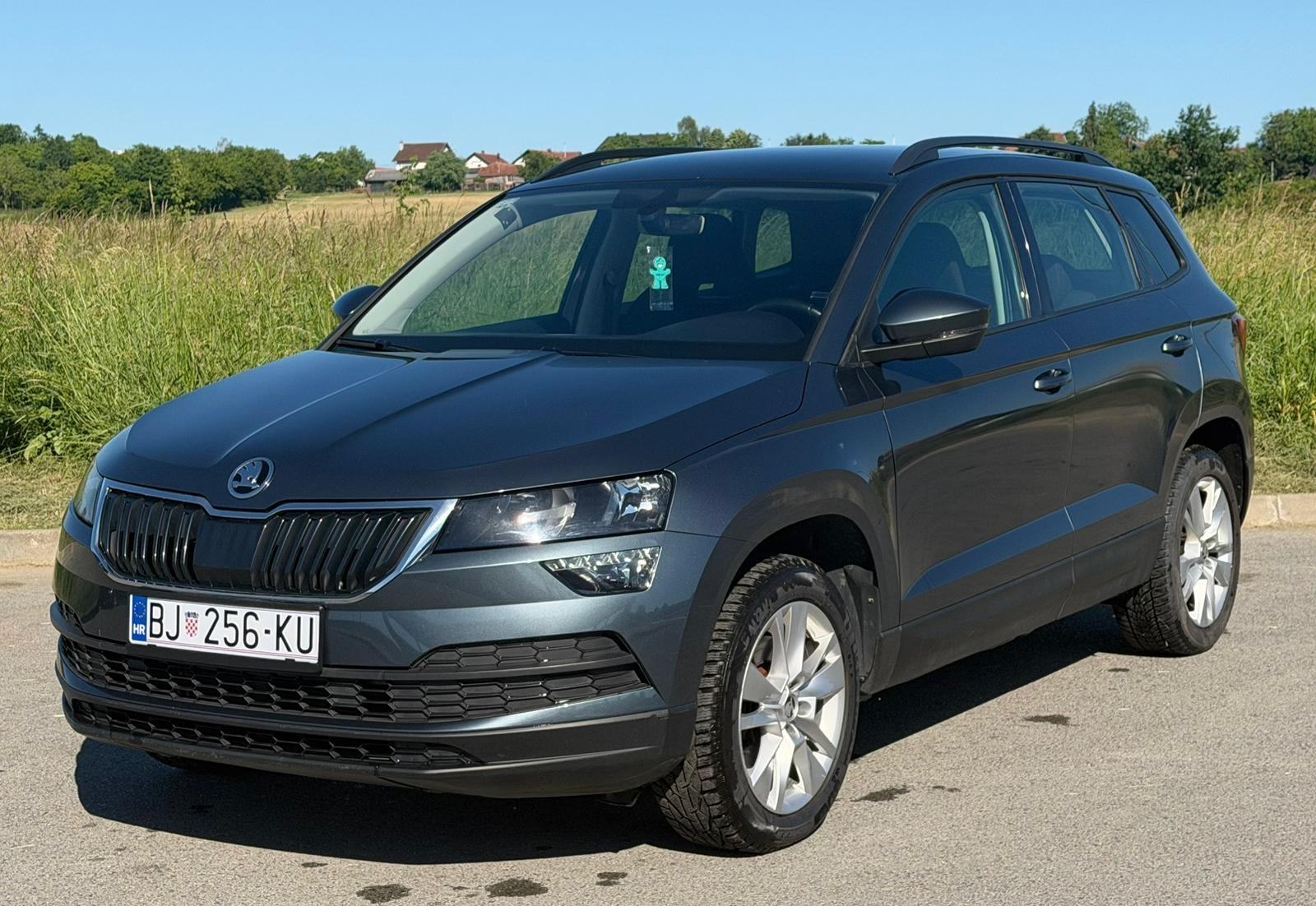 Škoda Karoq 1.6tdi, fotografija 2