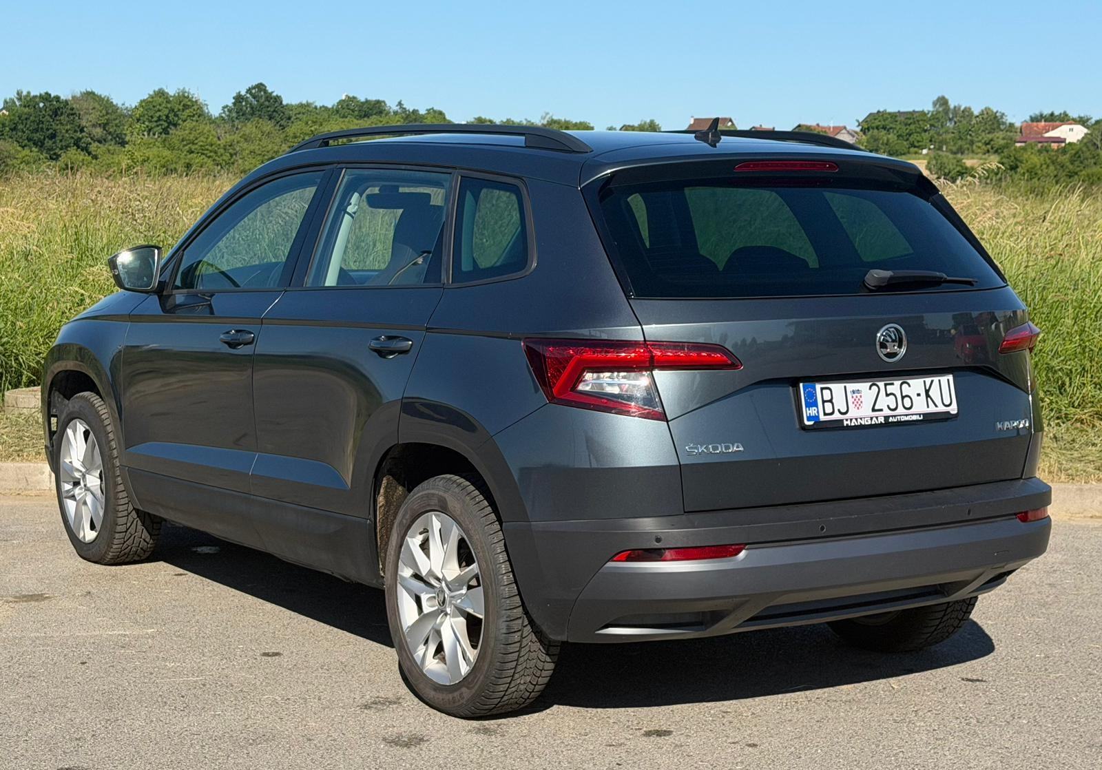 Škoda Karoq 1.6tdi, fotografija 4