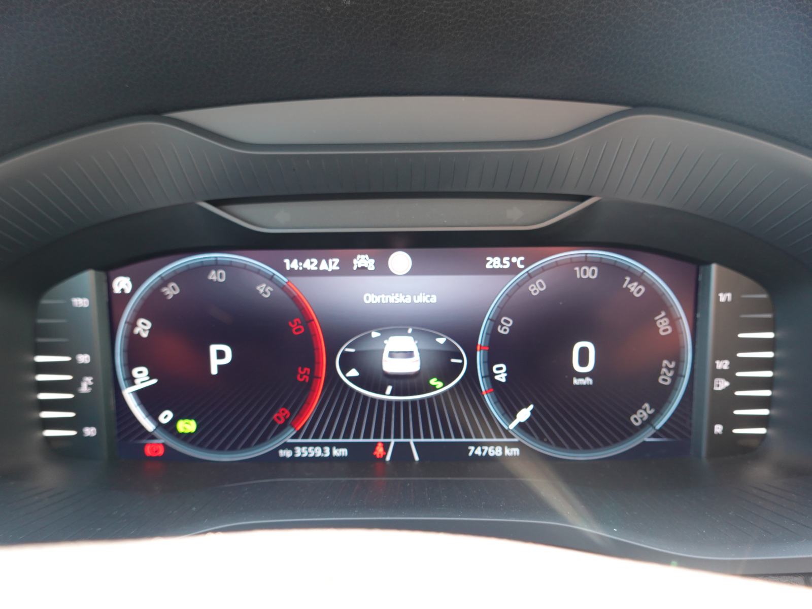 Škoda Karoq 2.0 TDI Ambition DSG+LED+VZV.KAMERA+NAVI+ACC, fotografija 13