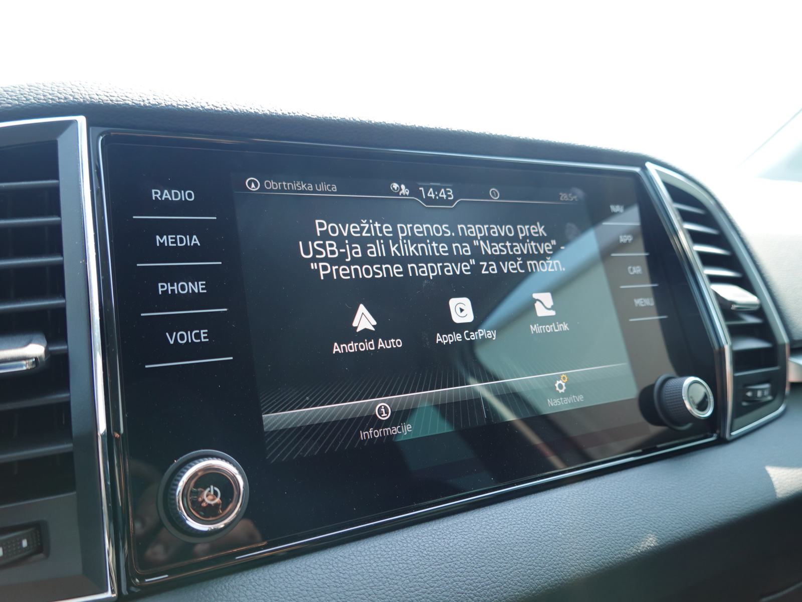 Škoda Karoq 2.0 TDI Ambition DSG+LED+VZV.KAMERA+NAVI+ACC, fotografija 18