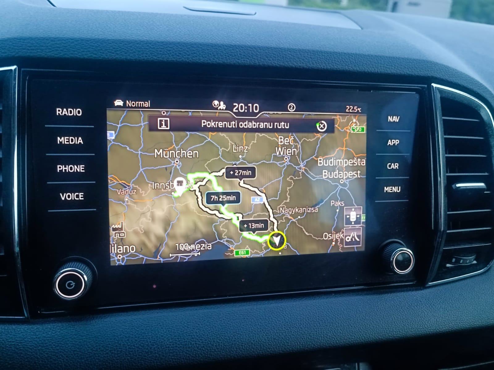 Škoda Karoq 2,0 TDI automatik 4x4, fotografija 8