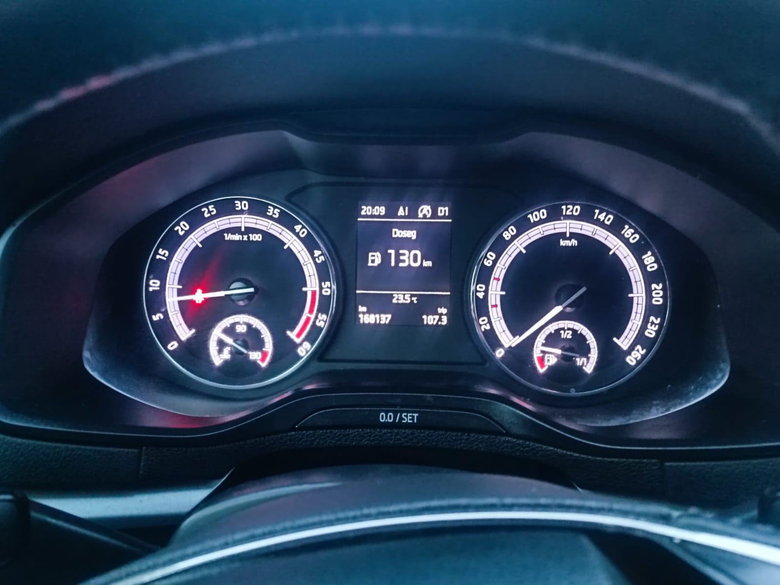 Škoda Karoq 2,0 TDI automatik 4x4, fotografija 12