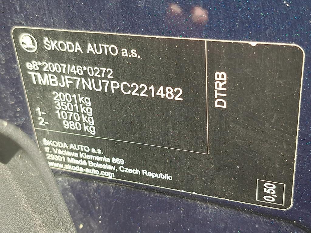 Škoda Karoq 2,0 TDI AUTOMATIK ALU NAVI 2xPDC KAMERA LED GARANCIJA, fotografija 10