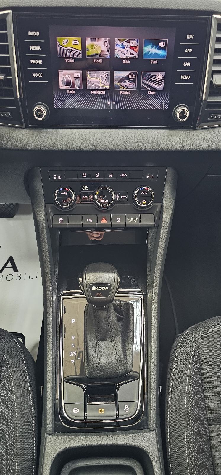 Škoda Karoq 2,0 TDI automatik AMBITION,LEASING DO 7g.BEZ UČEŠĆA, fotografija 14