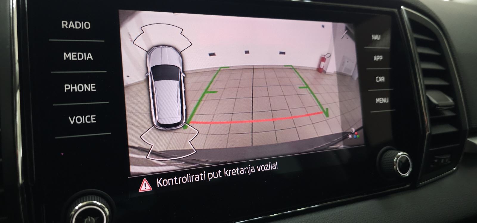 Škoda Karoq 2,0 TDI automatik AMBITION,LEASING DO 7g.BEZ UČEŠĆA, fotografija 16