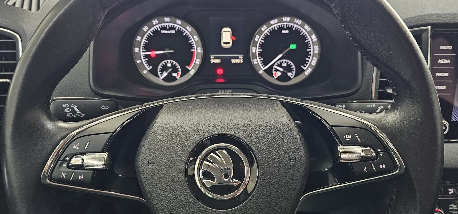 Škoda Karoq 2,0 TDI automatik AMBITION,LEASING DO 7g.BEZ UČEŠĆA, fotografija 19
