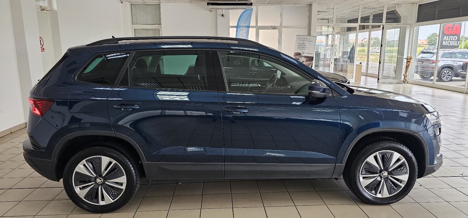 ŠKODA KAROQ 2.0 TDI AUTOMATIK,AMBITION,LEASING DO 8g.BEZ UČEŠĆA, fotografija 8