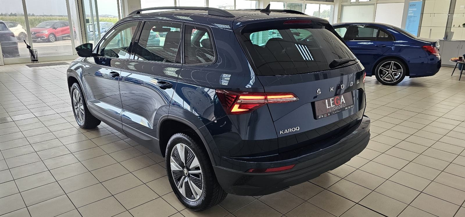 ŠKODA KAROQ 2.0 TDI AUTOMATIK,AMBITION,LEASING DO 8g.BEZ UČEŠĆA, pogled izvana - slika 3