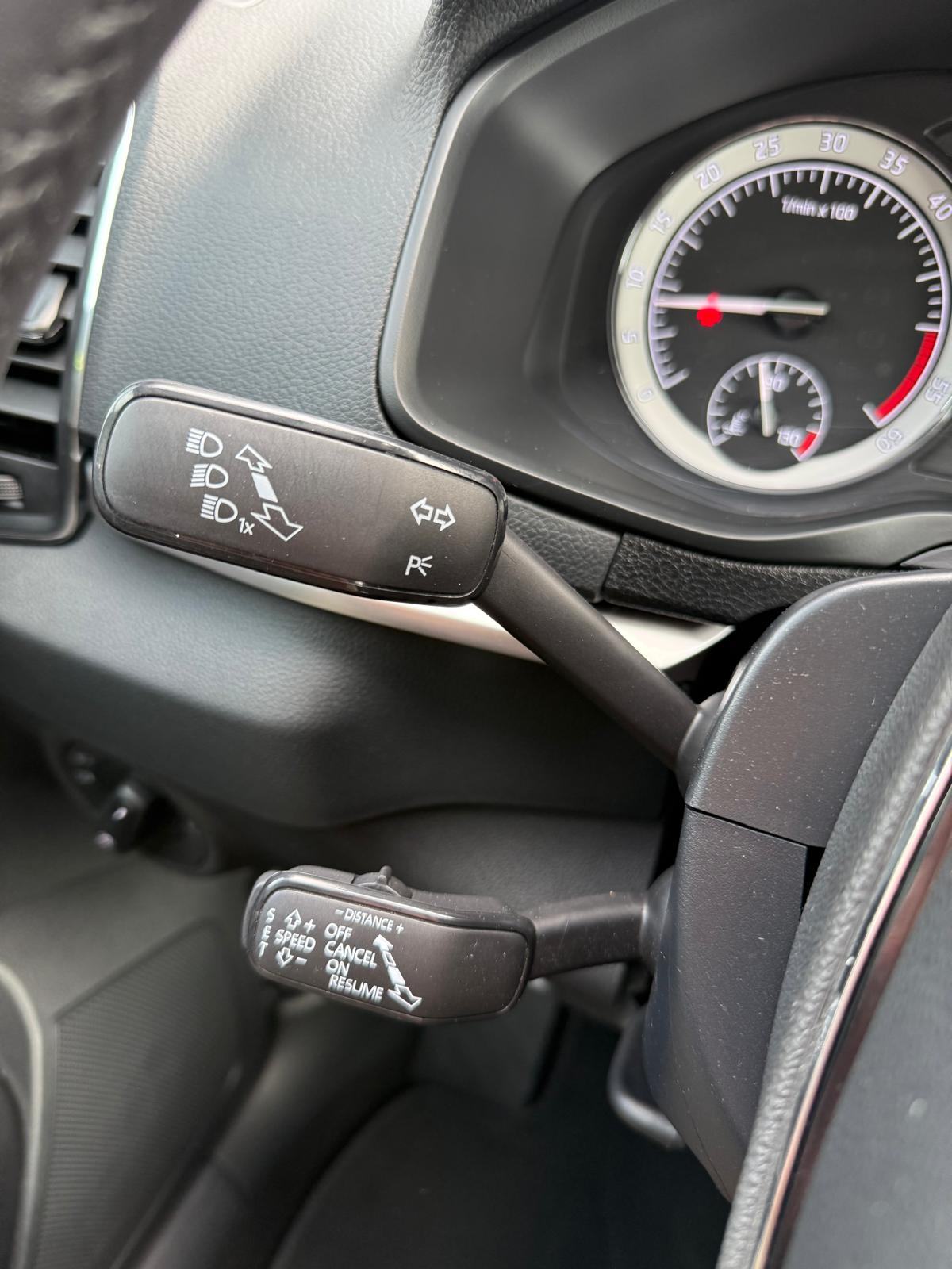 Škoda Karoq 2.0 TDI DSG °ALCANTARA°LED°LEASING BEZ UČEŠĆA°, fotografija 20