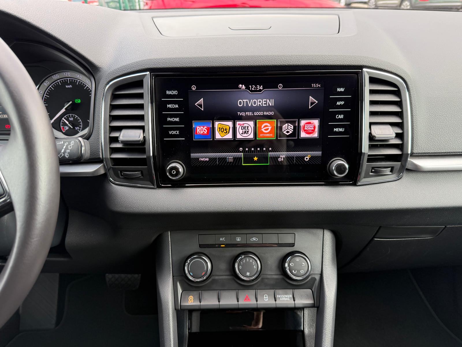 Škoda Karoq 2.0 TDI DSG °ALCANTARA°LED°LEASING BEZ UČEŠĆA°, fotografija 11