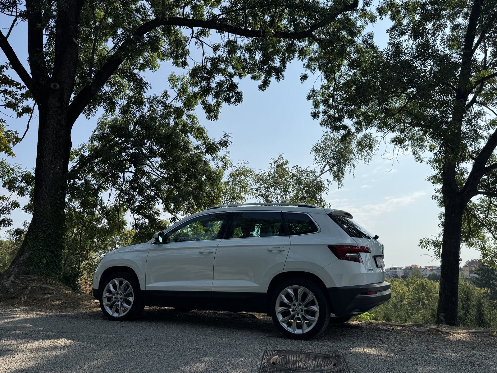 Škoda Karoq 2.0 TDI DSG 4X4 JAMSTVO DO 6/2027 VARIOFLEX SICEVI..., fotografija 5