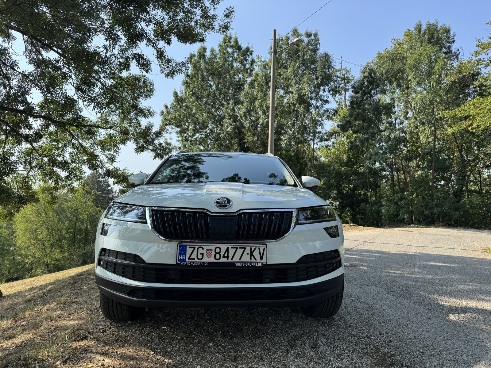 Škoda Karoq 2.0 TDI DSG 4X4 JAMSTVO DO 6/2027 VARIOFLEX SICEVI..., fotografija 3