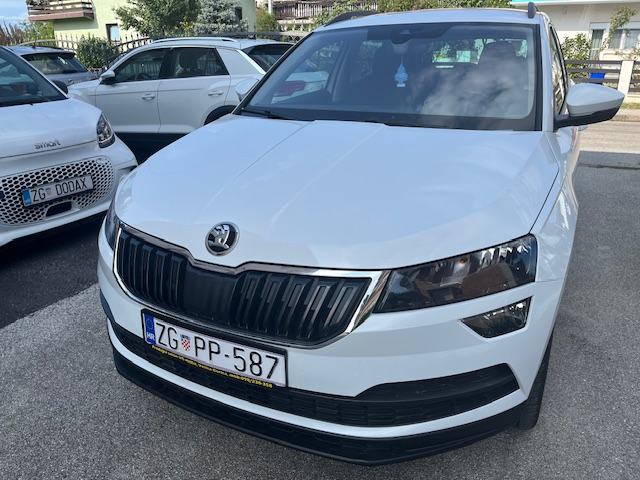Škoda Karoq 2,0 TDI DSG Busuness 06/21, 144500 km, servisna knjižica, fotografija 1