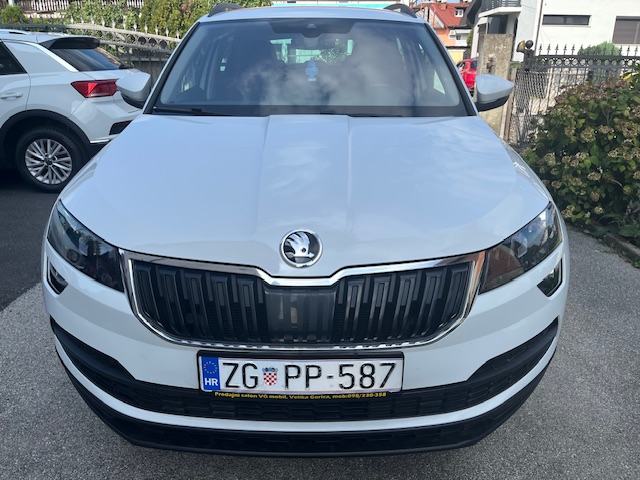 Škoda Karoq 2,0 TDI DSG Busuness 06/21, 144500 km, servisna knjižica, fotografija 2