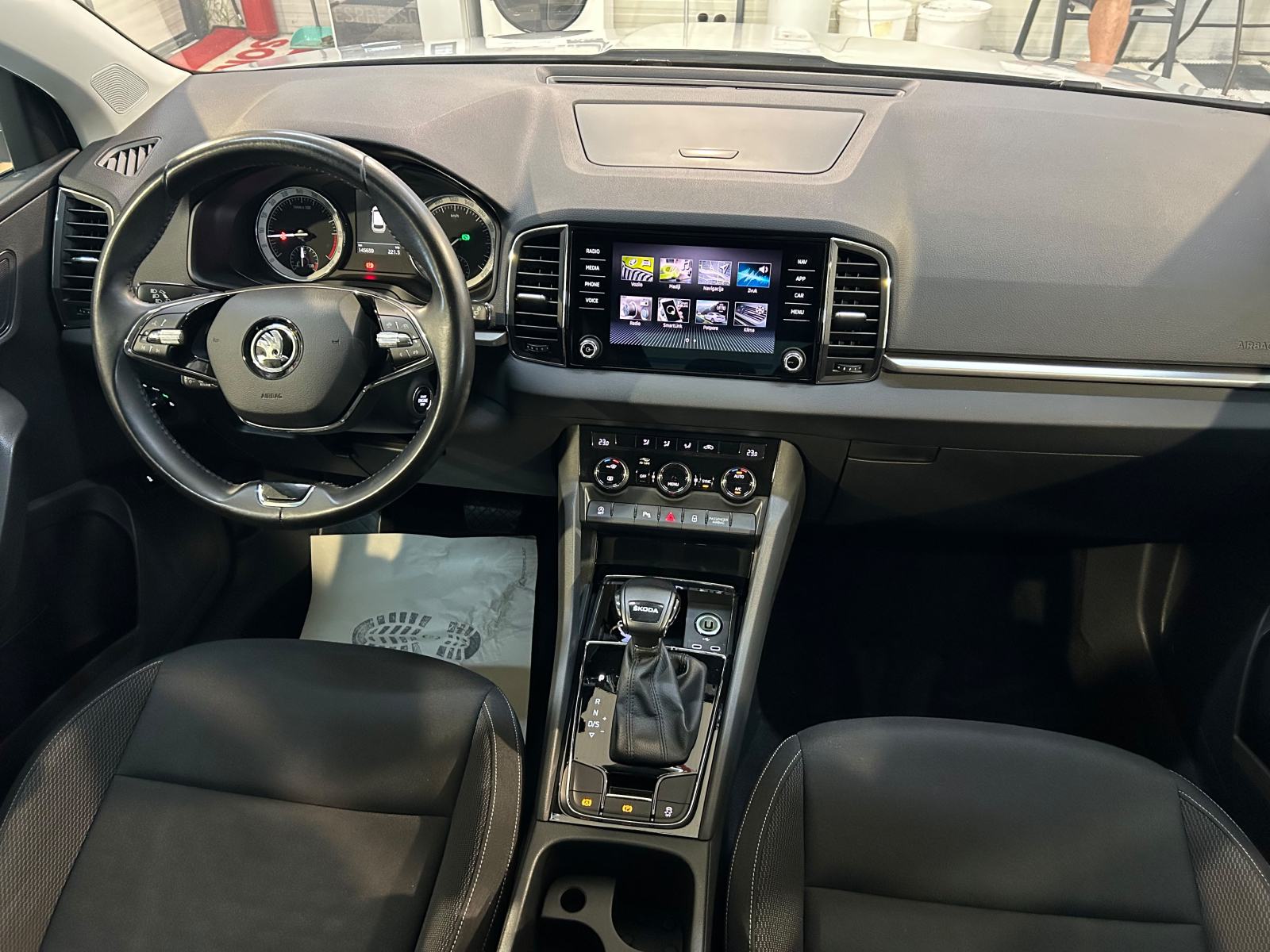 ŠKODA KAROQ 2,0 TDI DSG LED ALU 17 KAMERA PDC U PDV-U 12 MJ JAMSTVO, fotografija 13