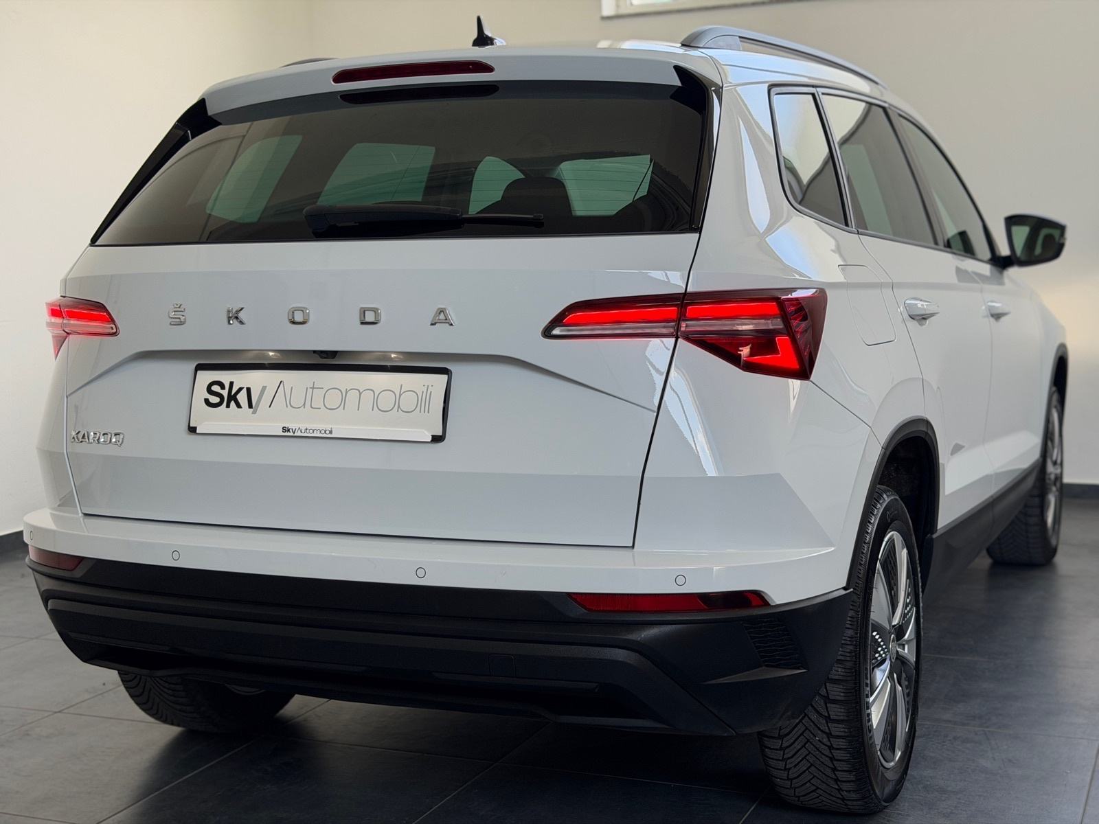 Škoda Karoq 2,0 TDI DSG, LED, KAMERA, JAMSTVO 24MJ, LEASING 0% UČEŠĆA, fotografija 7