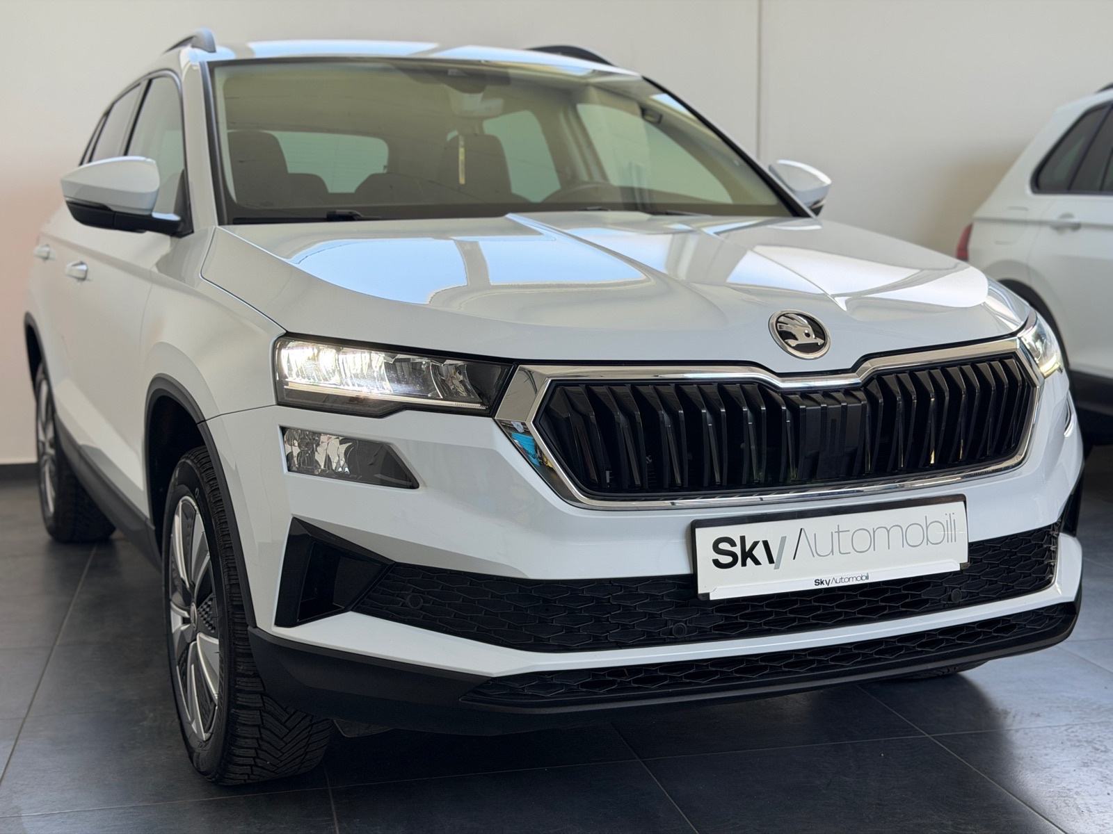 Škoda Karoq 2,0 TDI DSG, LED, KAMERA, JAMSTVO 24MJ, LEASING 0% UČEŠĆA, fotografija 4
