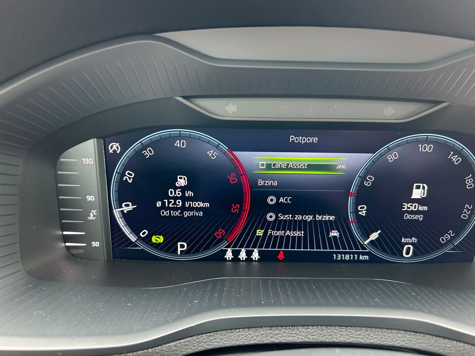 ŠKODA KAROQ 2,0 TDI DSG LED VIRTUAL KAMERA PDC U PDV-U 12 MJ JAMSTVO, fotografija 20