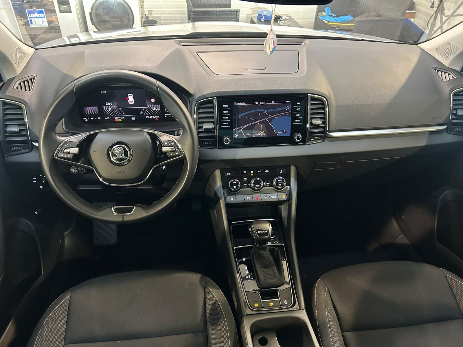 ŠKODA KAROQ 2,0 TDI DSG LED VIRTUAL KAMERA PDC U PDV-U 12 MJ JAMSTVO, fotografija 10