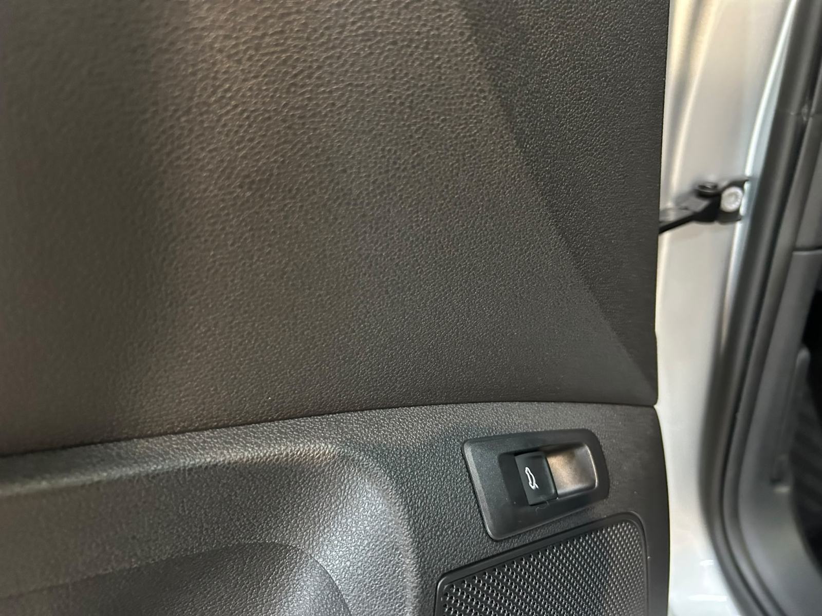 ŠKODA KAROQ 2,0 TDI DSG LED VIRTUAL KAMERA PDC U PDV-U 12 MJ JAMSTVO, fotografija 14