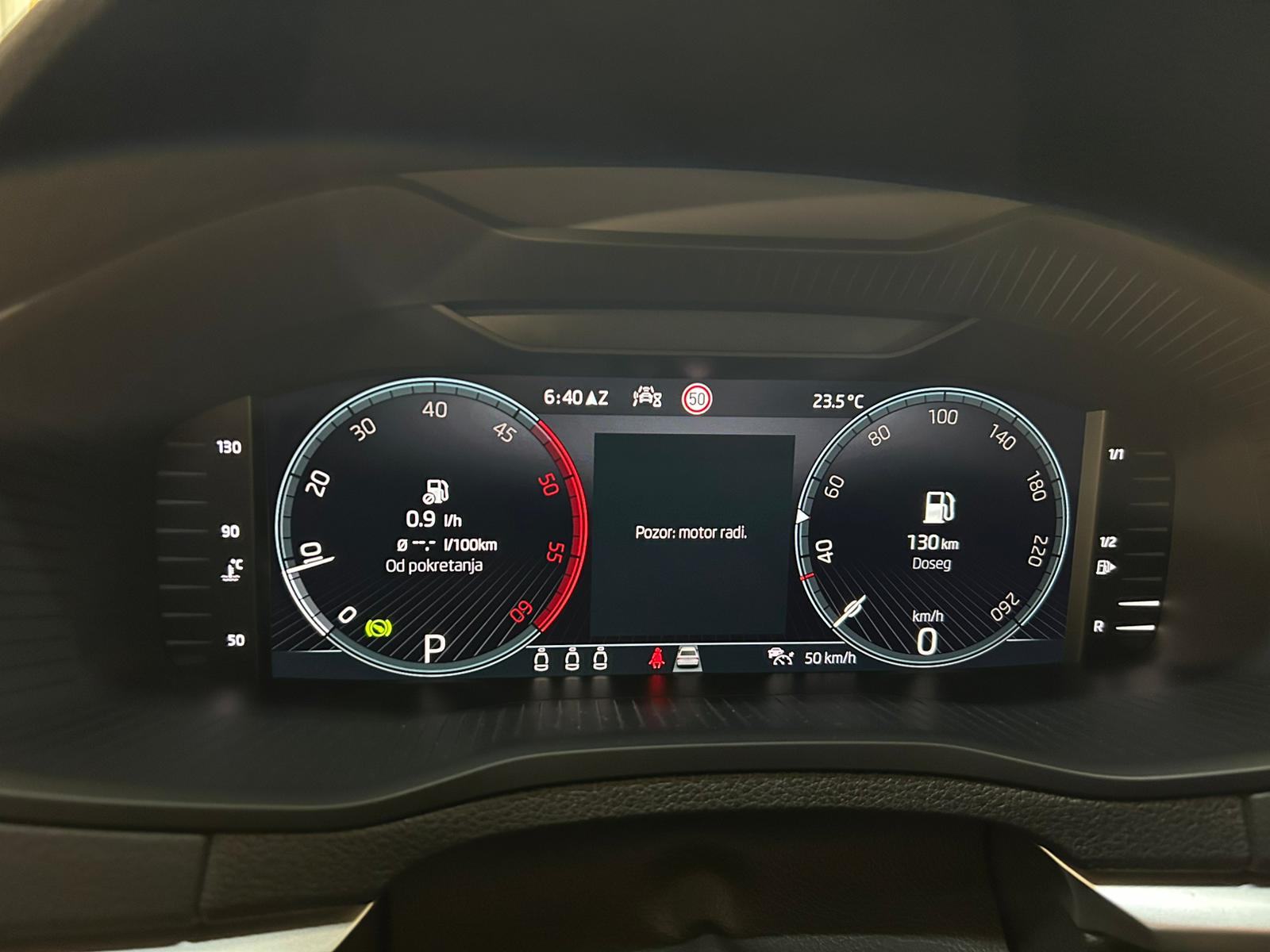 ŠKODA KAROQ 2,0 TDI DSG LED VIRTUAL KAMERA PDC U PDV-U 12 MJ JAMSTVO, fotografija 10