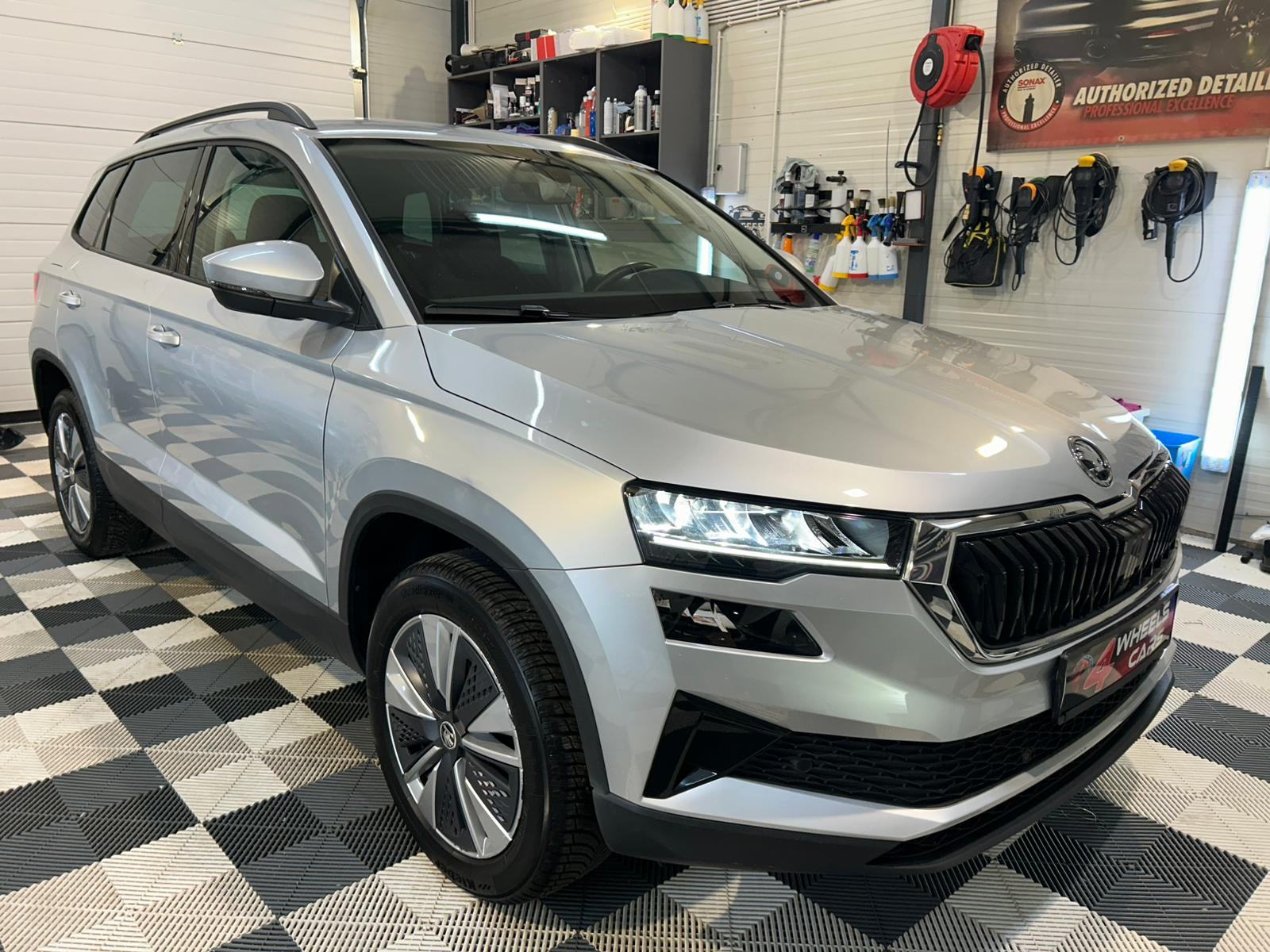 ŠKODA KAROQ 2,0 TDI DSG LED VIRTUAL KAMERA PDC U PDV-U 12 MJ JAMSTVO, fotografija 3