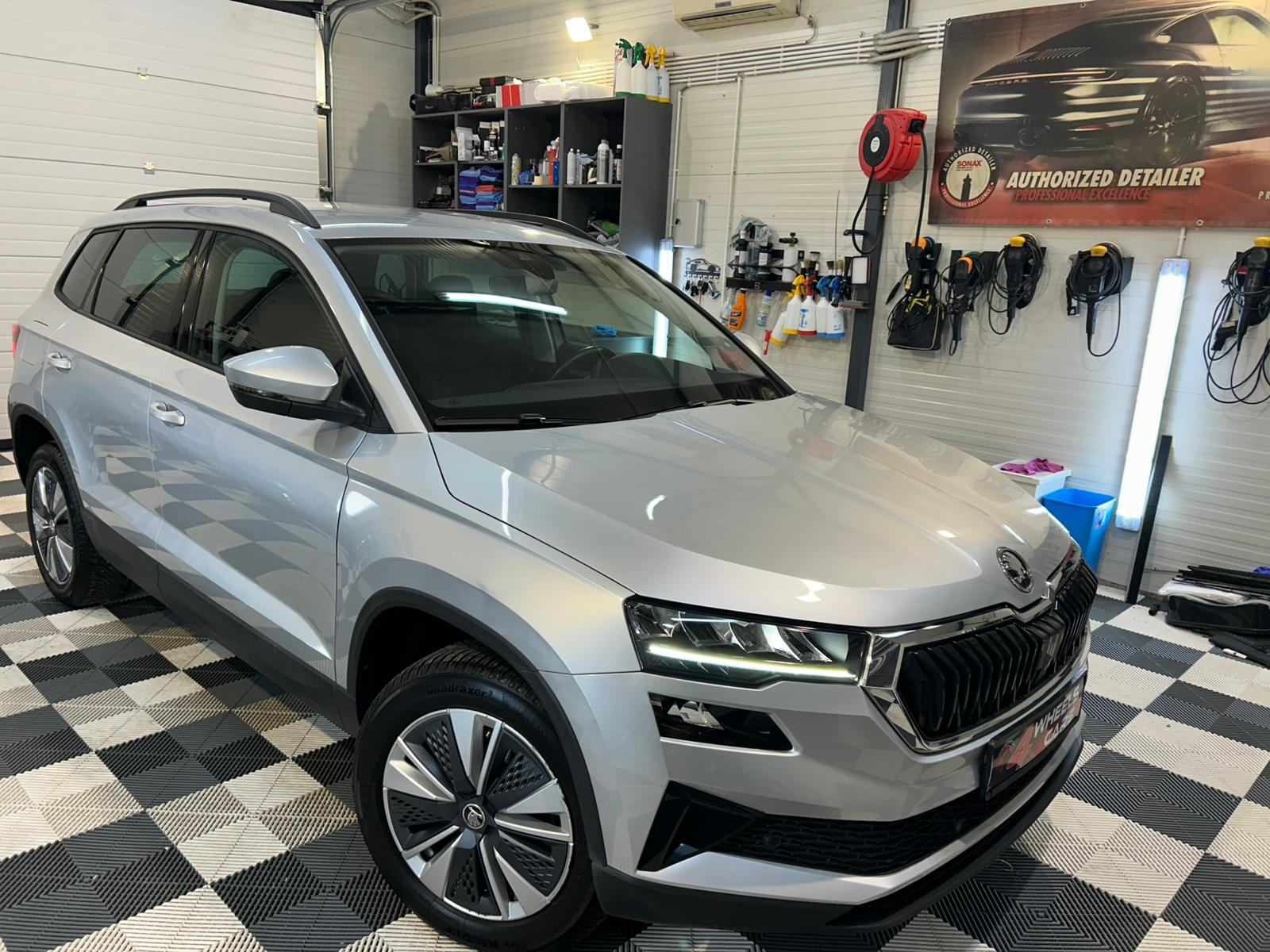 ŠKODA KAROQ 2,0 TDI DSG LED VIRTUAL KAMERA PDC U PDV-U 12 MJ JAMSTVO, fotografija 6