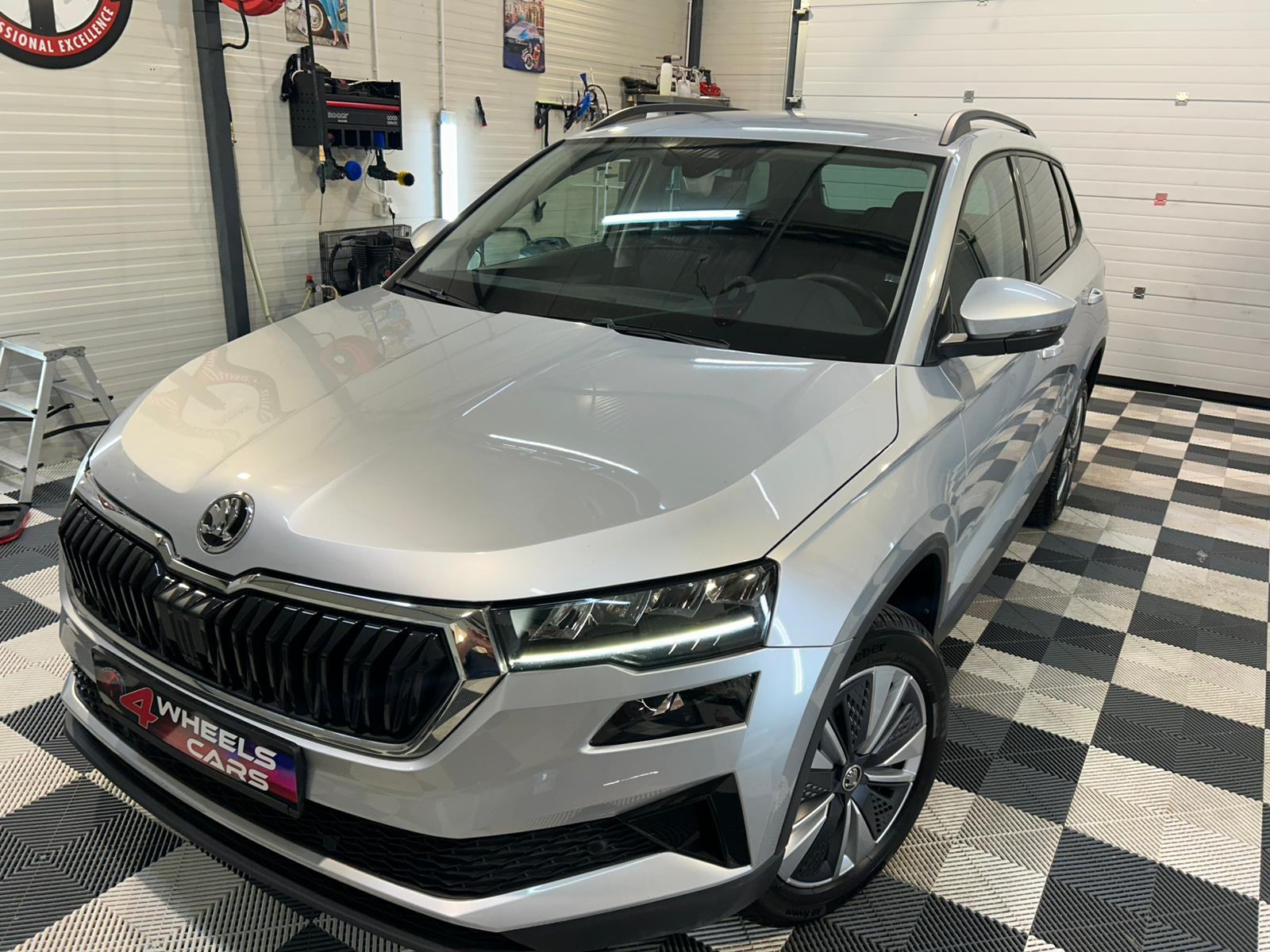 ŠKODA KAROQ 2,0 TDI DSG LED VIRTUAL KAMERA PDC U PDV-U 12 MJ JAMSTVO, fotografija 7