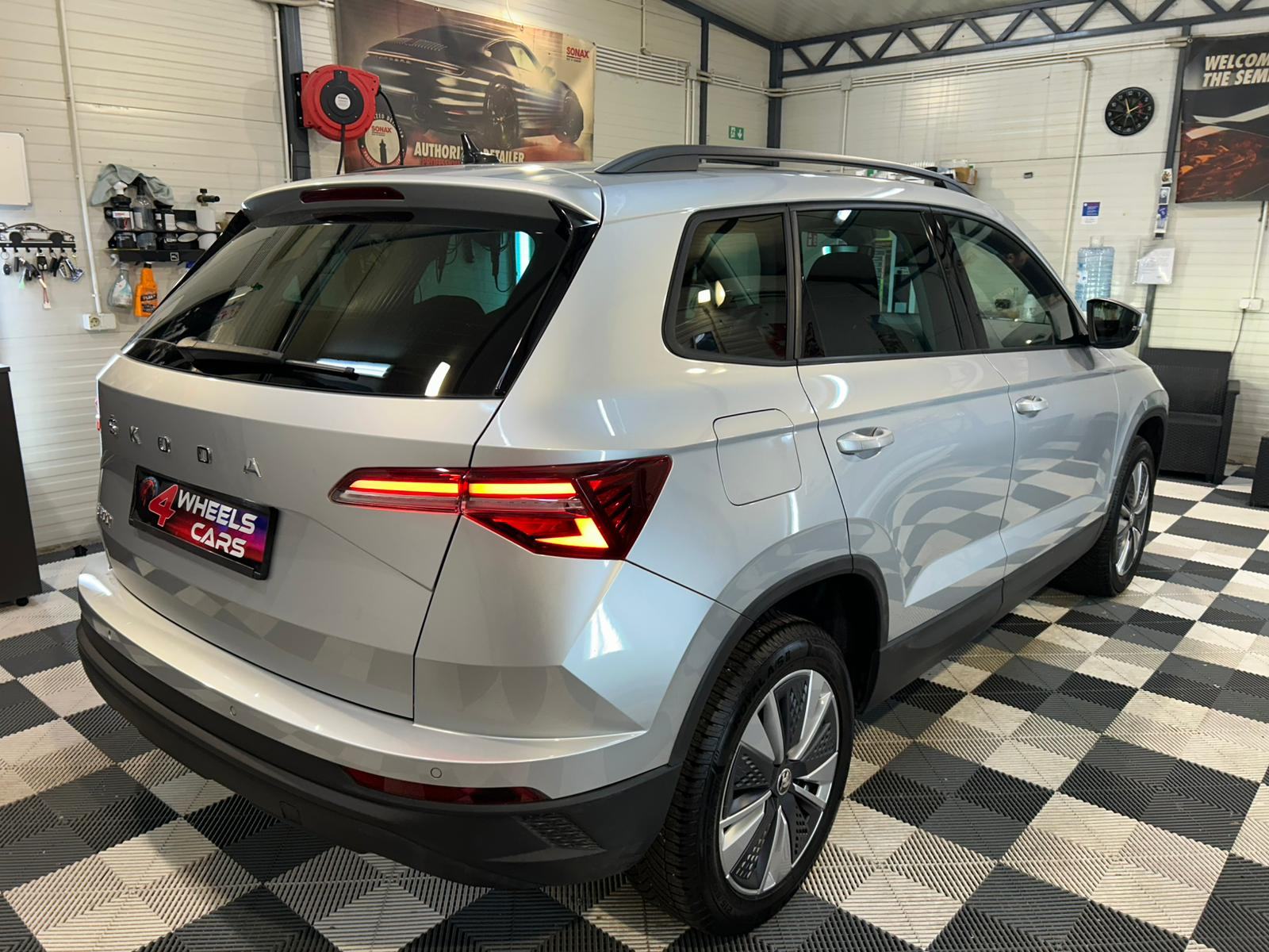 ŠKODA KAROQ 2,0 TDI DSG LED VIRTUAL KAMERA PDC U PDV-U 12 MJ JAMSTVO, fotografija 4