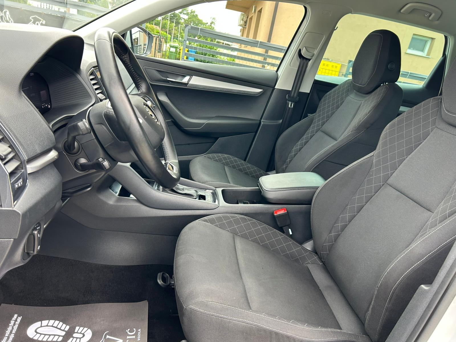 ŠKODA KAROQ 2,0 TDI DSG LED VIRTUAL KAMERA PDC U PDV-U 12 MJ JAMSTVO, fotografija 14