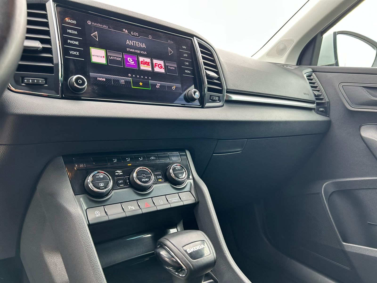ŠKODA KAROQ 2,0 TDI DSG LED VIRTUAL KAMERA PDC U PDV-U 12 MJ JAMSTVO, fotografija 8