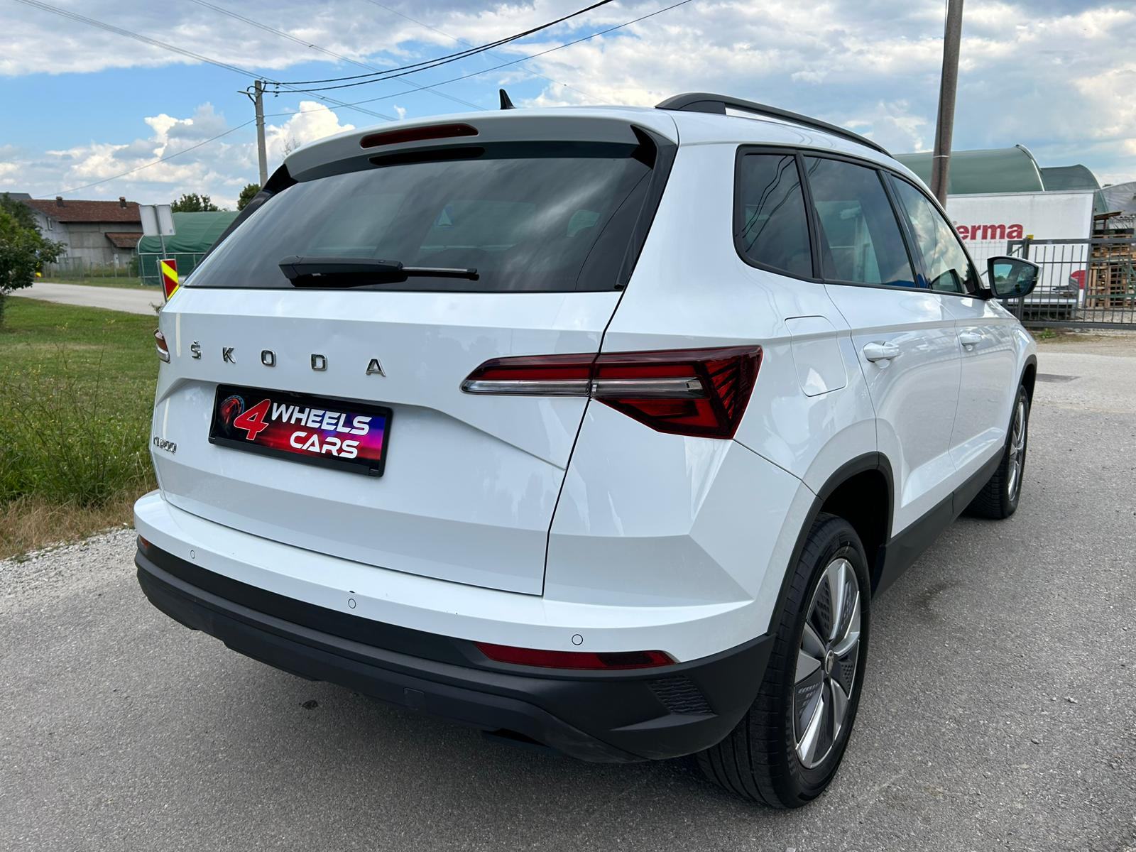 ŠKODA KAROQ 2,0 TDI DSG LED VIRTUAL KAMERA PDC U PDV-U 12 MJ JAMSTVO, fotografija 6