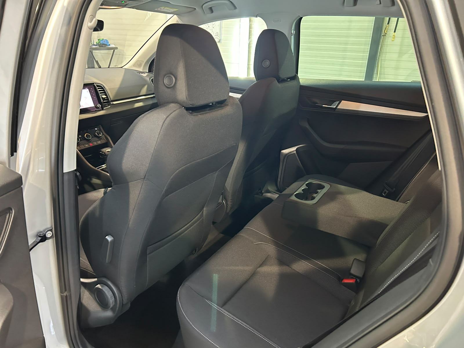 ŠKODA KAROQ 2,0 TDI DSG LED VIRTUAL KAMERA PDC U PDV-U 12 MJ JAMSTVO, fotografija 15