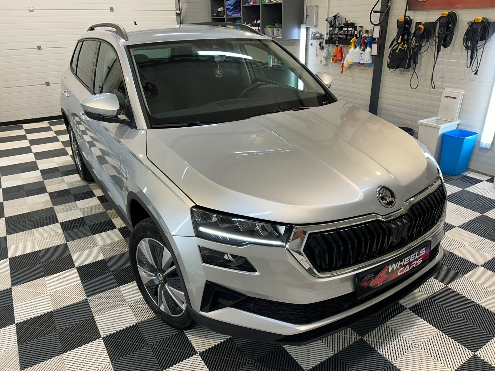 ŠKODA KAROQ 2,0 TDI DSG LED VIRTUAL KAMERA PDC U PDV-U 12 MJ JAMSTVO, fotografija 4
