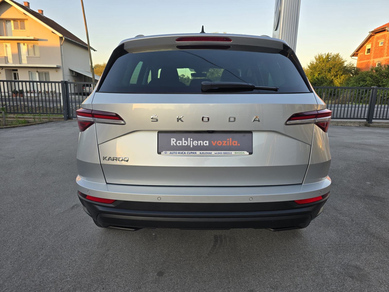 Škoda Karoq 2,0 TDI DSG NAV,LED,KEYLESS,LANE,ACC,SERVIS,7.454,33*3RATE, fotografija 4