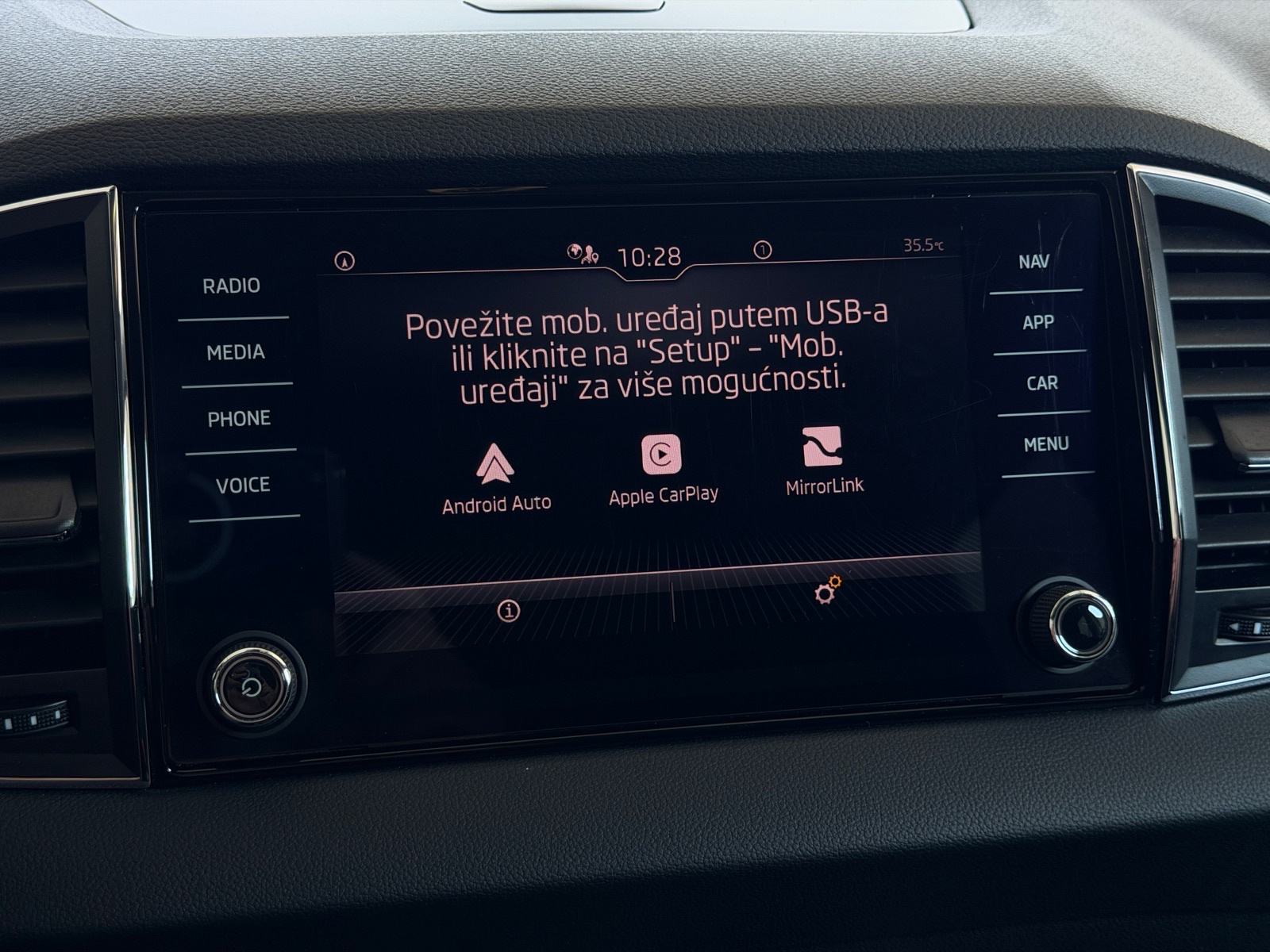 Škoda Karoq 2,0 TDI DSG, NAVI, KAMERA, JAMSTVO 24MJ, LEASING 0% UČEŠĆA, fotografija 20