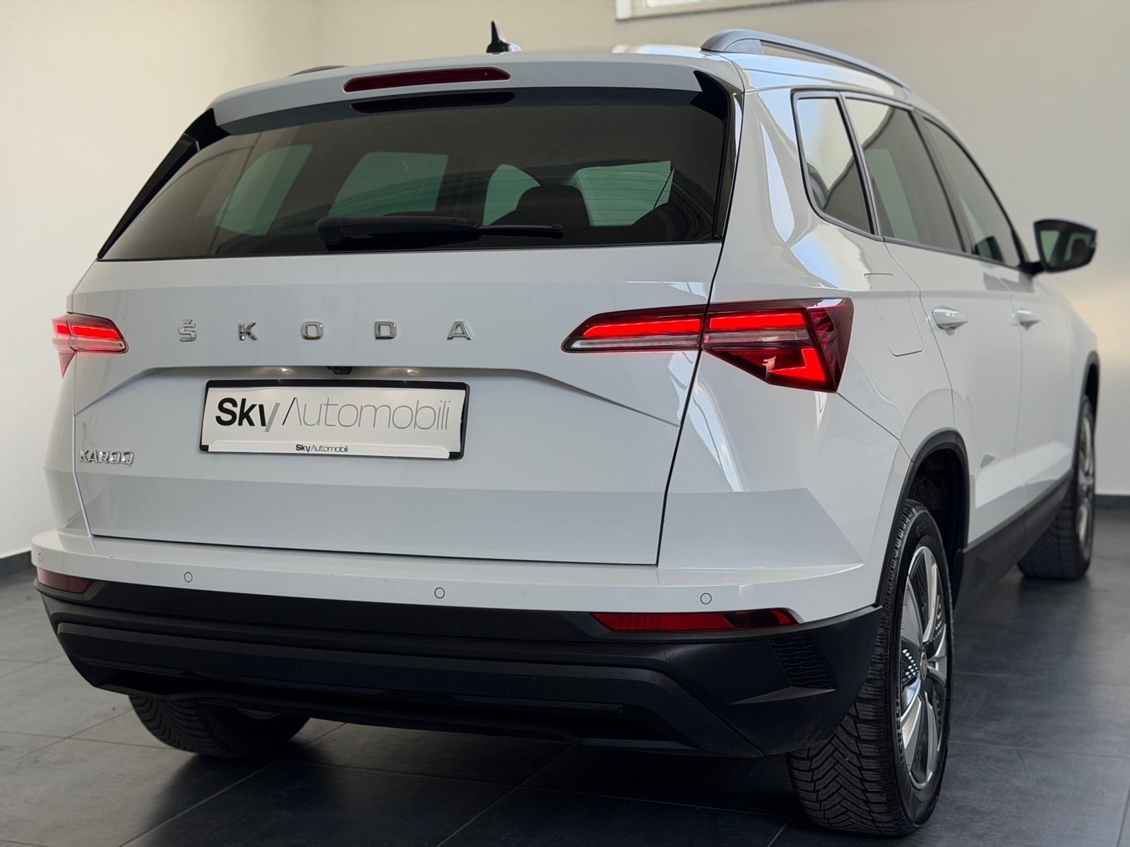 Škoda Karoq 2,0 TDI DSG, NAVI, KAMERA, JAMSTVO 24MJ, LEASING 0% UČEŠĆA, fotografija 7