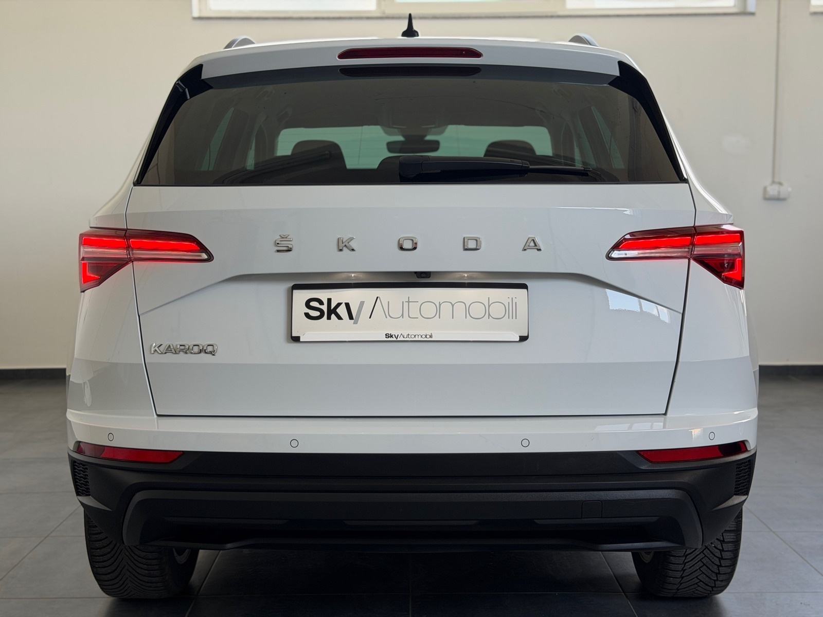 Škoda Karoq 2,0 TDI DSG, NAVI, KAMERA, JAMSTVO 24MJ, LEASING 0% UČEŠĆA, fotografija 6