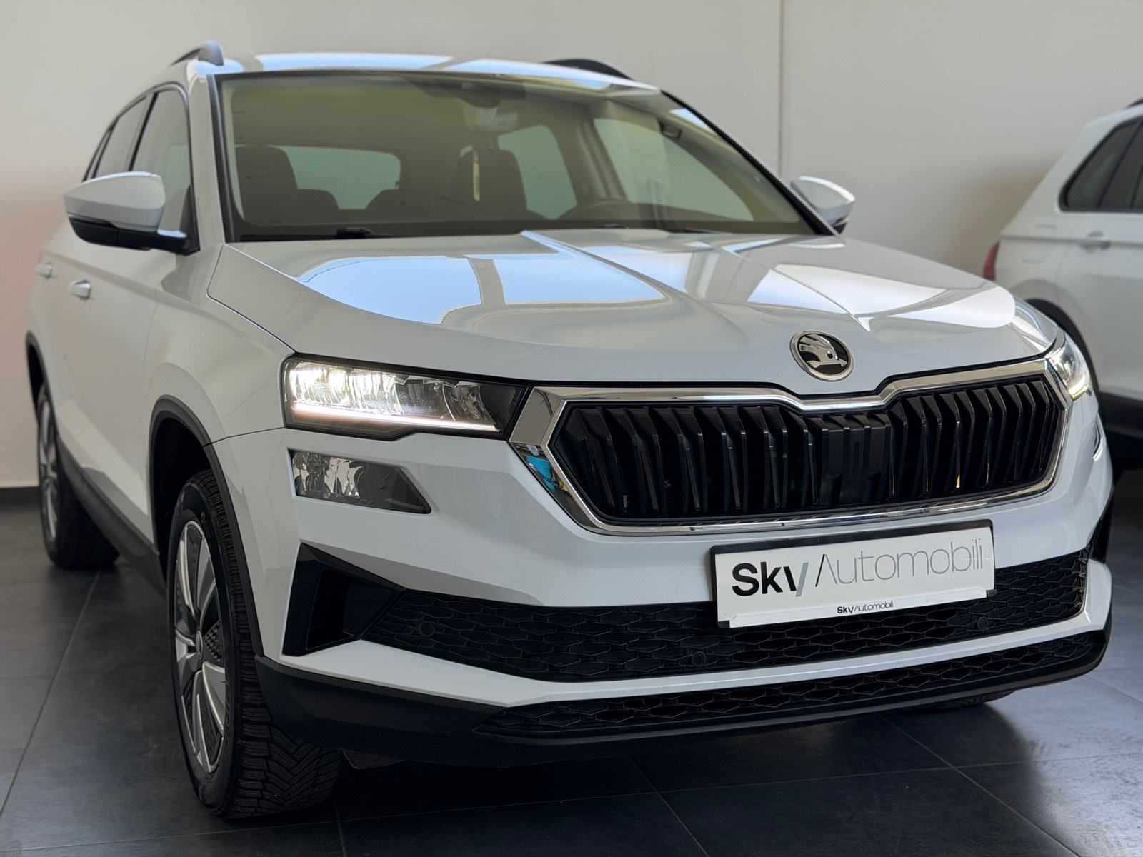 Škoda Karoq 2,0 TDI DSG, NAVI, KAMERA, JAMSTVO 24MJ, LEASING 0% UČEŠĆA, fotografija 4