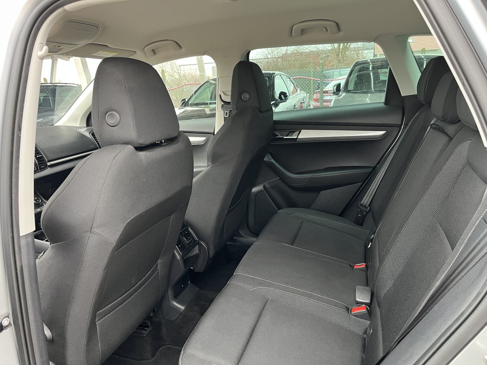 Škoda Karoq 2,0 TDI DSG - NAVI, LEASING BEZ UČEŠĆA I BEZ JAMCA, fotografija 14