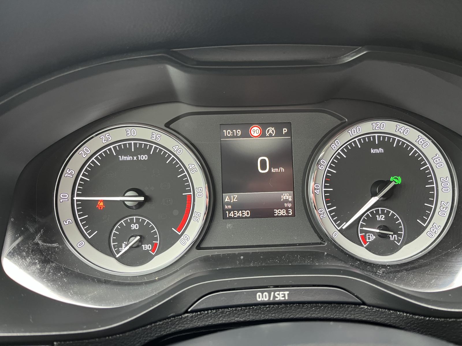 Škoda Karoq 2,0 TDI DSG - NAVI, LEASING BEZ UČEŠĆA I BEZ JAMCA, fotografija 15