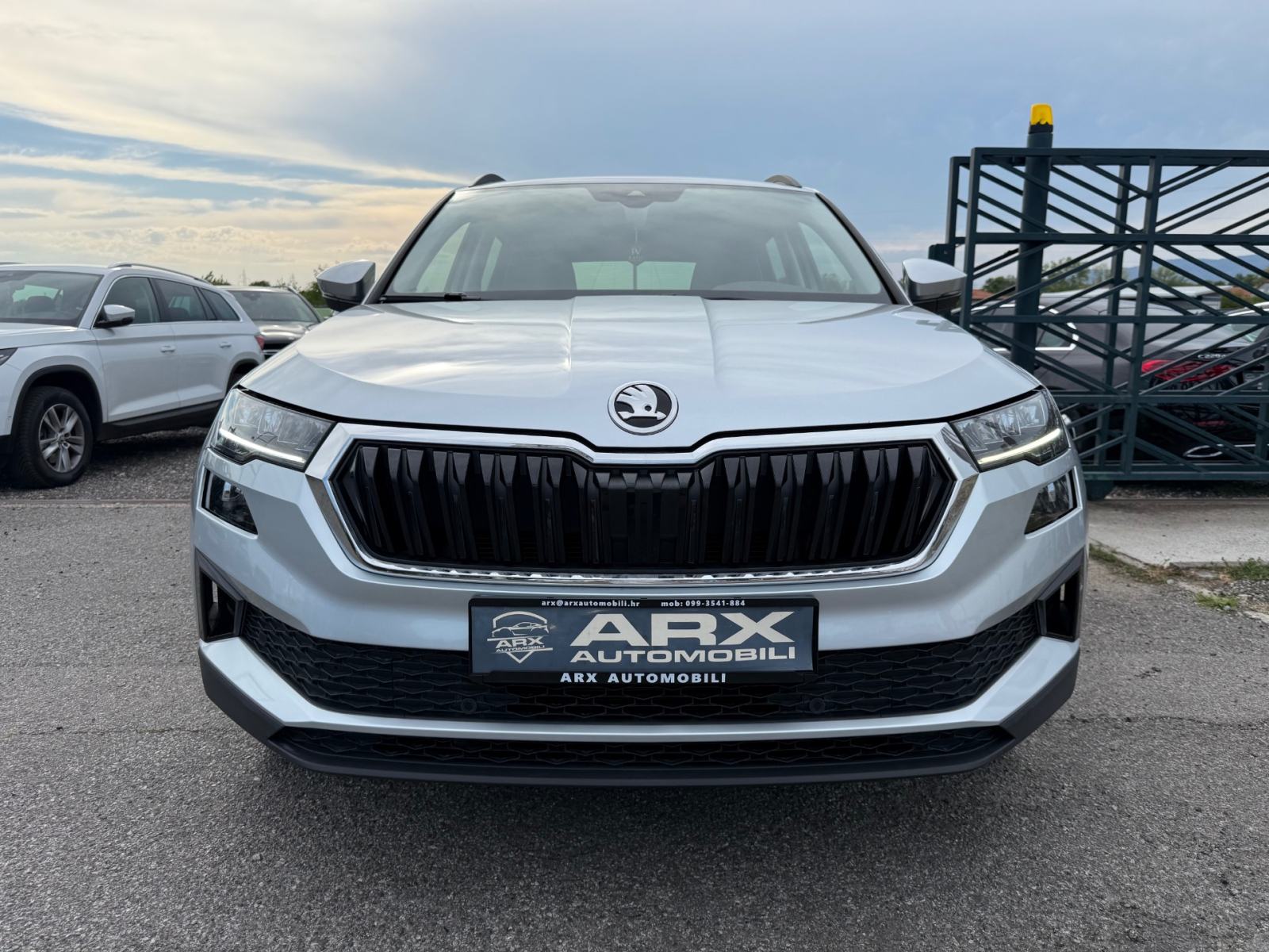 Škoda Karoq 2.0 TDI DSG °NAVI°LED°JAMSTVO 12MJ°LEASING BEZ UČEŠĆA°, fotografija 2