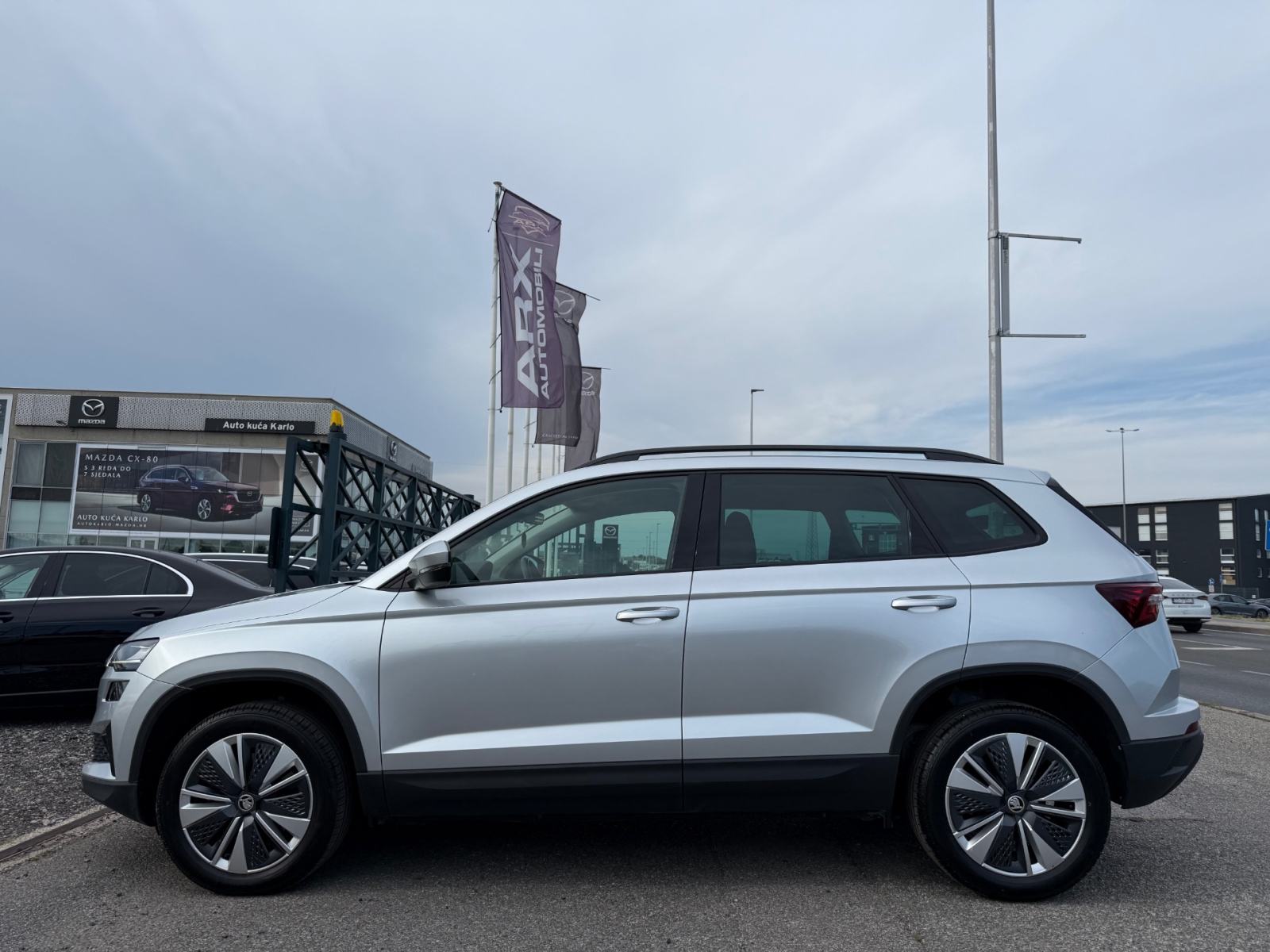 Škoda Karoq 2.0 TDI DSG °NAVI°LED°JAMSTVO 12MJ°LEASING BEZ UČEŠĆA°, fotografija 4