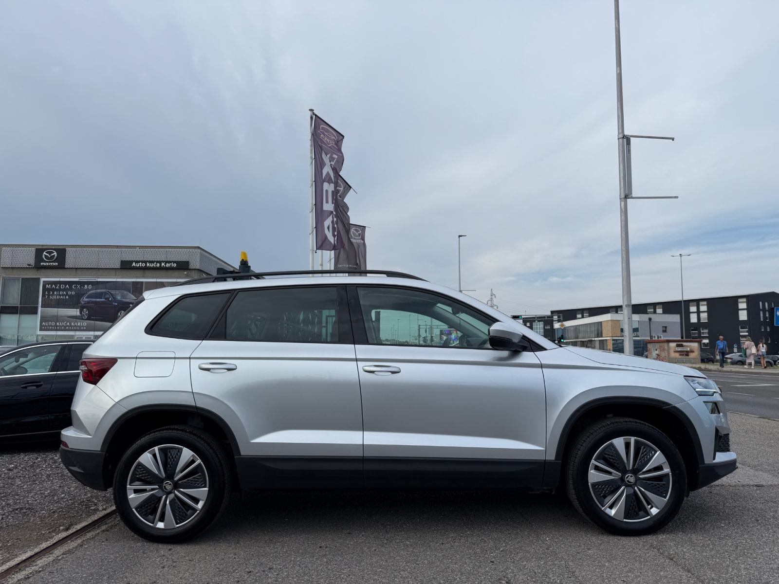Škoda Karoq 2.0 TDI DSG °NAVI°LED°JAMSTVO 12MJ°LEASING BEZ UČEŠĆA°, fotografija 5