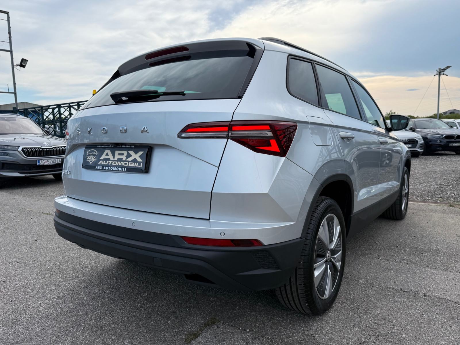 Škoda Karoq 2.0 TDI DSG °NAVI°LED°JAMSTVO 12MJ°LEASING BEZ UČEŠĆA°, fotografija 6