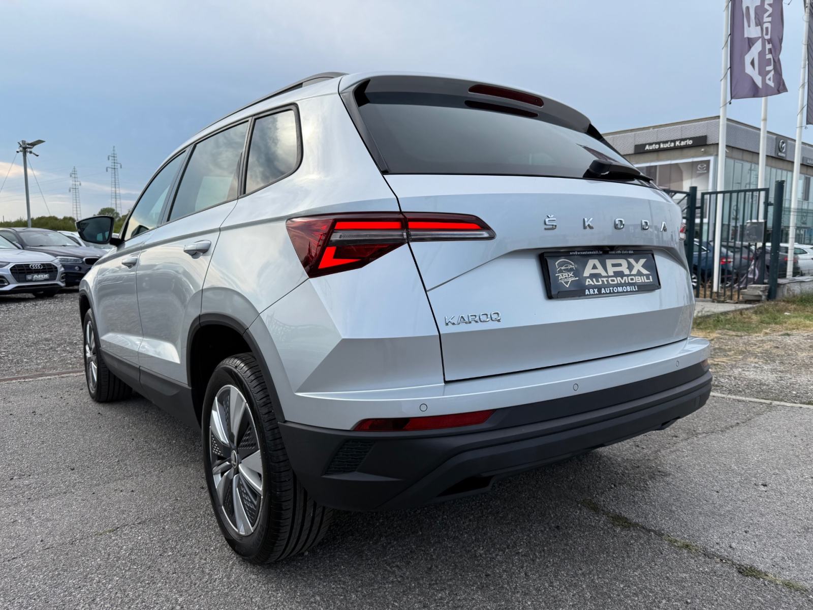 Škoda Karoq 2.0 TDI DSG °NAVI°LED°JAMSTVO 12MJ°LEASING BEZ UČEŠĆA°, fotografija 8