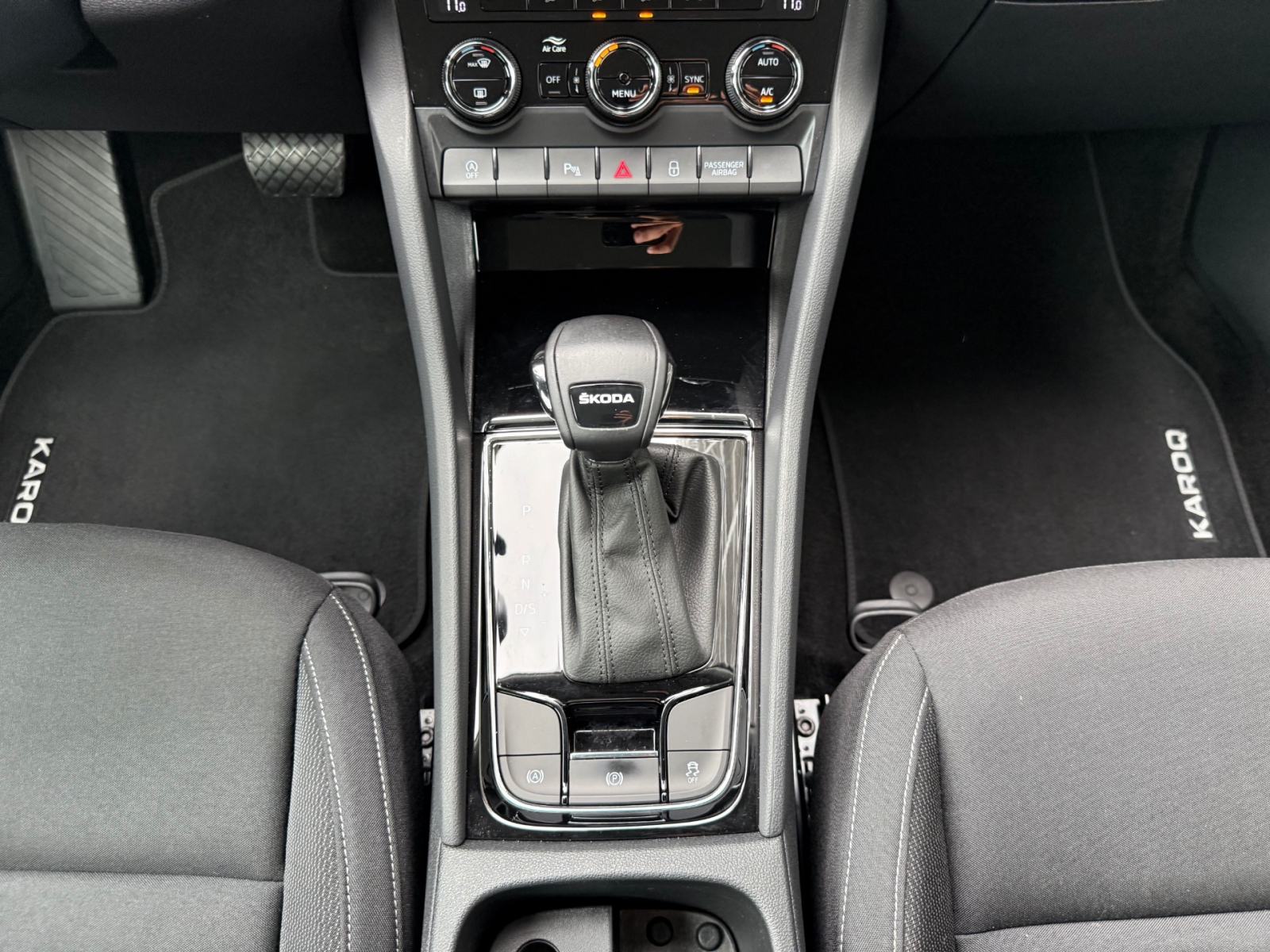 Škoda Karoq 2.0 TDI DSG °NAVI°LED°JAMSTVO 12MJ°LEASING BEZ UČEŠĆA°, fotografija 15