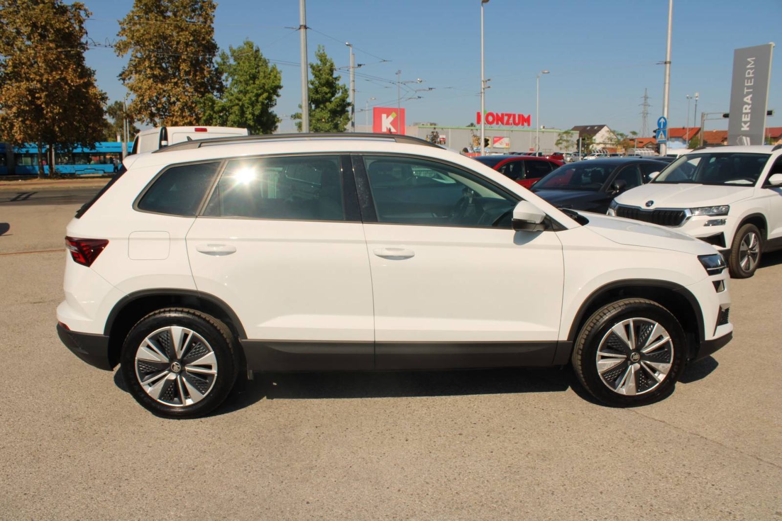 Škoda Karoq 2.0 TDi DSG *NAVIGACIJA, LED, KAMERA*, fotografija 4
